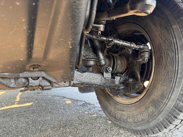 ハイラックスピックアップ ダブルキャブ SR 4WD MTヒッチメンバー エアコン カセット タイミングベルト交換済み(30枚目)