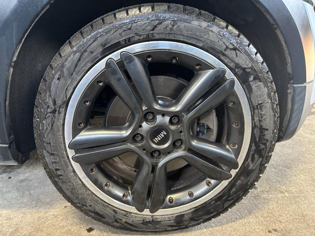 ＭＩＮＩ クーパーＳ　クロスオーバー　オール４　４ＷＤ　社外ナビ　テレビ　バックカメラ　サンルーフ　ターボ　ＥＴＣ　シートヒーター　純正１８インチＡＷ（11枚目）