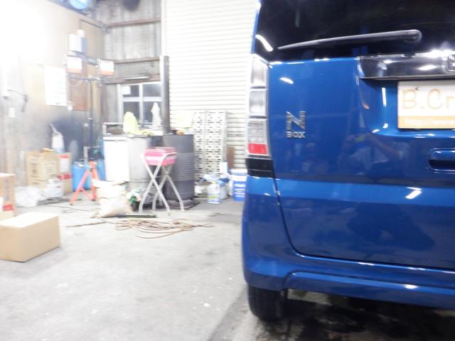 Ｎ－ＢＯＸ ２トーンカラースタイル　Ｇ・ターボＬパッケージ　本州仕入れ　４ＷＤ　ターボ　ナビ　フルセグＴＶ　バックカメラ　ＥＴＣ　クルコン　フォグランプ　両側パワスラ　スマートキー　プッシュスタート　ドアバイザー（25枚目）