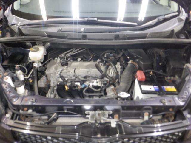ヴォクシー ＺＳ　４ＷＤ　後期型　ナビ　ＴＶ　Ｂ／Ｔ　Ｂカメラ　両側電動　フリップダウンモニター　プッシュスタート　スマートキー　ワイパーデアイサー　リアヒーター　パドルシフト　フォグランプ　オートライト　寒冷地仕様（27枚目）