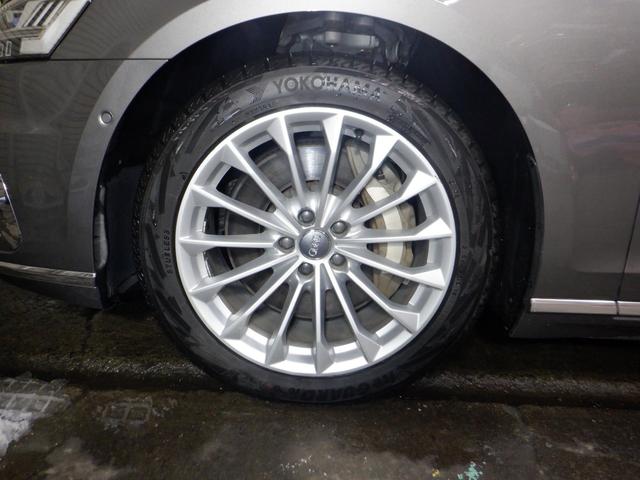 A8 55TFSIクワトロ 本州仕入 ナビ TV 360°カメラ B/T サンルーフ LEDヘッドライト BANG&OLUSEN 後席リモート 黒革 シートヒーター ヴァーチャルコックピット 電動トランク 全席電動シート(28枚目)