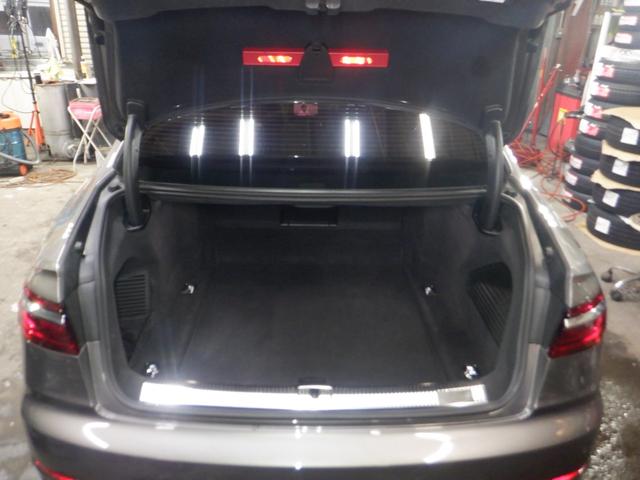 A8 55TFSIクワトロ 本州仕入 ナビ TV 360°カメラ B/T サンルーフ LEDヘッドライト BANG&OLUSEN 後席リモート 黒革 シートヒーター ヴァーチャルコックピット 電動トランク 全席電動シート(71枚目)