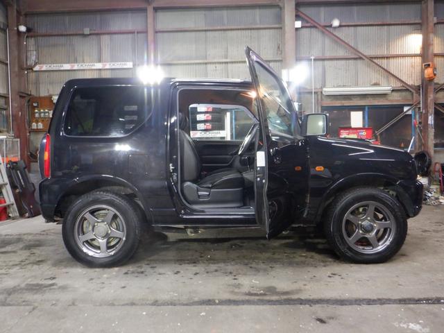 ジムニー クロスアドベンチャーＸＣ　４ＷＤ　本州仕入　修復歴なし　ナビ　ＴＶ　Ｂ／Ｔ　ＥＴＣ　キーレス　シートヒーター　ミラーヒーター　ライトレベライザー　フォグランプ　電動格納ミラー　ドアバイザー　社外ＡＷ　ターボ（17枚目）