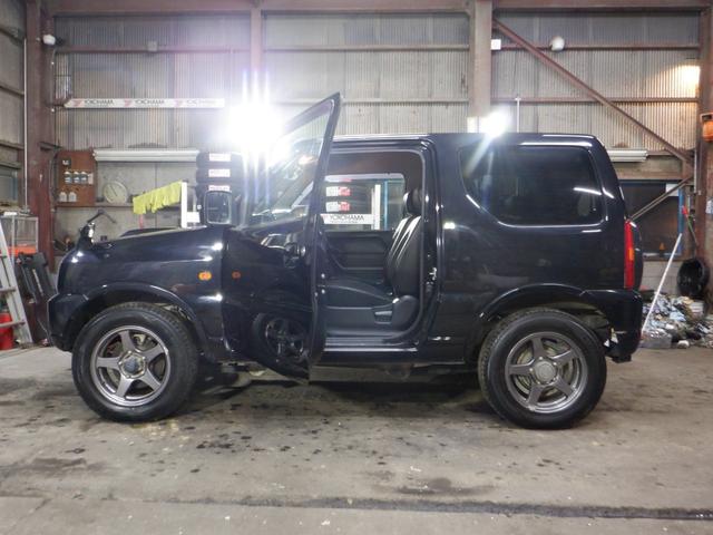 ジムニー クロスアドベンチャーＸＣ　４ＷＤ　本州仕入　修復歴なし　ナビ　ＴＶ　Ｂ／Ｔ　ＥＴＣ　キーレス　シートヒーター　ミラーヒーター　ライトレベライザー　フォグランプ　電動格納ミラー　ドアバイザー　社外ＡＷ　ターボ（18枚目）