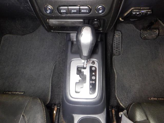 ジムニー クロスアドベンチャーＸＣ　４ＷＤ　本州仕入　修復歴なし　ナビ　ＴＶ　Ｂ／Ｔ　ＥＴＣ　キーレス　シートヒーター　ミラーヒーター　ライトレベライザー　フォグランプ　電動格納ミラー　ドアバイザー　社外ＡＷ　ターボ（46枚目）