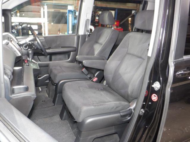 ステップワゴンスパーダ Ｚ　４ＷＤ　ナビ　ＴＶ　Ｂ／Ｔ　Ｂカメラ　両側電動　スマートキー　ＨＩＤ　ＥＴＣ　ワイパーデアイサー　ミラーヒーター　ＶＳＡ　リアヒーター　フォグランプ　オートエアコン（50枚目）