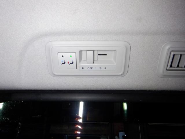 ステップワゴンスパーダ Ｚ　４ＷＤ　ナビ　ＴＶ　Ｂ／Ｔ　Ｂカメラ　両側電動　スマートキー　ＨＩＤ　ＥＴＣ　ワイパーデアイサー　ミラーヒーター　ＶＳＡ　リアヒーター　フォグランプ　オートエアコン（56枚目）