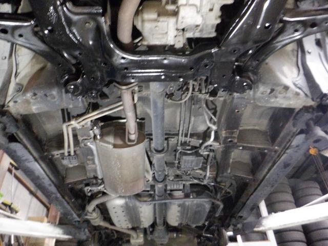 ステップワゴンスパーダ Ｚ　４ＷＤ　ナビ　ＴＶ　Ｂ／Ｔ　Ｂカメラ　両側電動　スマートキー　ＨＩＤ　ＥＴＣ　ワイパーデアイサー　ミラーヒーター　ＶＳＡ　リアヒーター　フォグランプ　オートエアコン（66枚目）