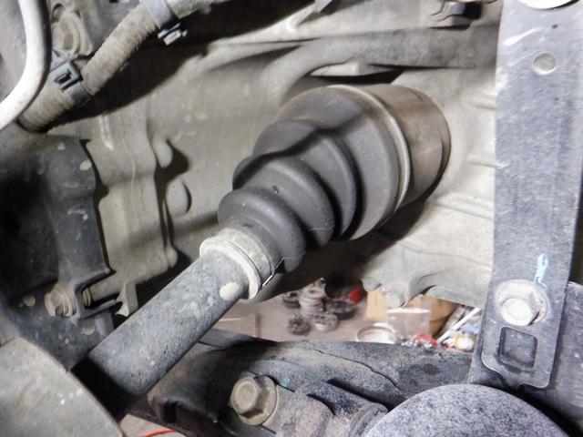 ステップワゴンスパーダ Ｚ　４ＷＤ　ナビ　ＴＶ　Ｂ／Ｔ　Ｂカメラ　両側電動　スマートキー　ＨＩＤ　ＥＴＣ　ワイパーデアイサー　ミラーヒーター　ＶＳＡ　リアヒーター　フォグランプ　オートエアコン（70枚目）