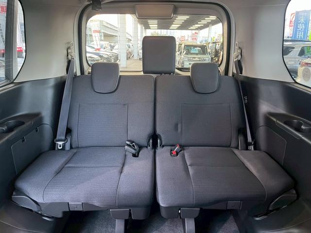セレナ ハイウェイスターＶ　４ＷＤ　クリアビューパッケージ　寒冷地仕様　純正１２．３型ナビ　地デジＴＶ　Ｂｌｕｅｔｏｏｔｈ　スマホ連携　ＨＤＭＩ端子　デジタルインナーミラー　ステアリングヒーター　シートヒーター　ＢＳＭ　禁煙車（26枚目）