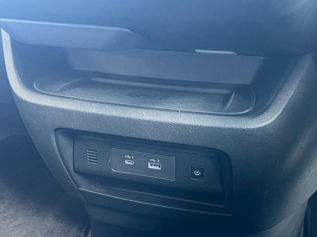 セレナ ハイウェイスターＶ　４ＷＤ　クリアビューパッケージ　寒冷地仕様　純正１２．３型ナビ　地デジＴＶ　Ｂｌｕｅｔｏｏｔｈ　スマホ連携　ＨＤＭＩ端子　デジタルインナーミラー　ステアリングヒーター　シートヒーター　ＢＳＭ　禁煙車（47枚目）