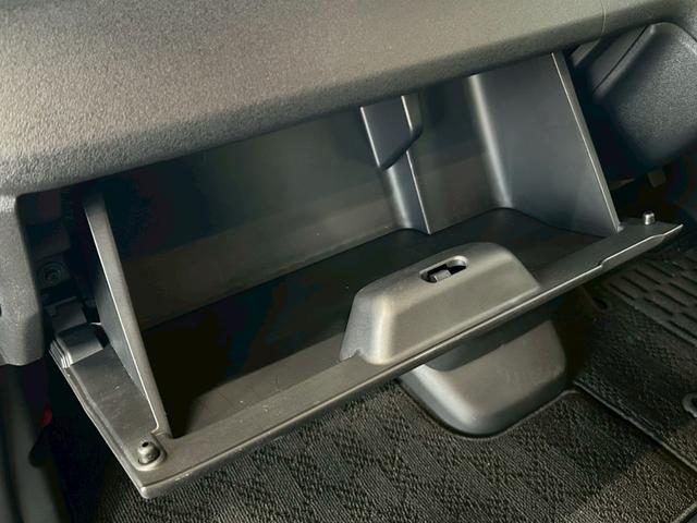 N-BOXカスタム ターボ 4WD 純正スマホ連携9型ナビ 地デジTV Bluetooth バックカメラ USB 両側電動スライドドア レーダークルーズ エンジンスターター シートヒーター ETC コーナーセンサー 1オーナー(17枚目)