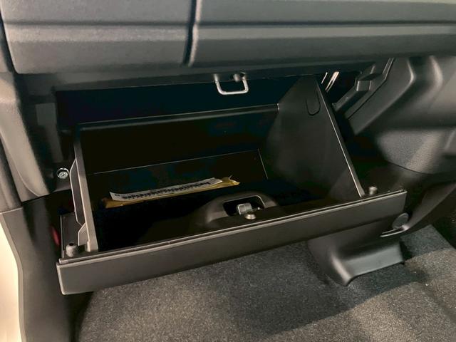 スペーシアカスタム ハイブリッドGS 4WD 届出済未使用車 追従レーダークルーズ 標識認知機能 レーンアシスト 誤発進抑制機能 コーナーセンサー シートヒーター USB充電 片側電動スライドドア LEDヘッドライト ハイビームアシスト(17枚目)