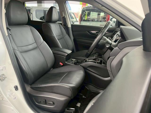 エクストレイル ２０Ｘｉ　Ｖセレクション　後期型　プロパイロット　切替４ＷＤ　後席モニター　インテリジェントルームミラー　全方位モニター　純正１０型ナビ　地デジＴＶ　Ｂｌｕｅｔｏｏｔｈ　追従レーダークルーズ　電動バックドア　ＥＴＣ　１オーナー（15枚目）