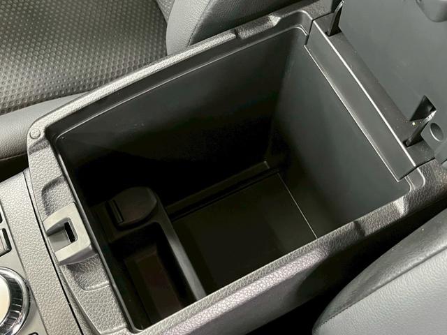 エクストレイル ２０Ｘｉ　Ｖセレクション　後期型　プロパイロット　切替４ＷＤ　後席モニター　インテリジェントルームミラー　全方位モニター　純正１０型ナビ　地デジＴＶ　Ｂｌｕｅｔｏｏｔｈ　追従レーダークルーズ　電動バックドア　ＥＴＣ　１オーナー（42枚目）