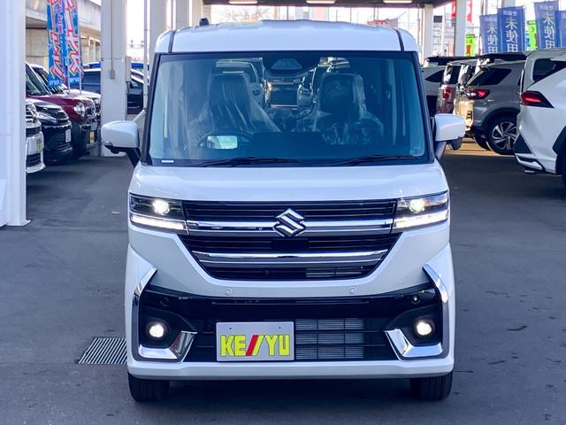 スペーシアカスタム ハイブリッドＸＳターボ　４ＷＤ　届出済未使用車　全方位モニター付９型ナビ　地デジＴＶ　スマホ連携　Ｂｌｕｅｔｏｏｔｈ　ＵＳＢ　追従レーダークルーズ　標識認知機能　レーンアシスト　誤発進抑制　コーナーセンサー　シートヒーター（6枚目）