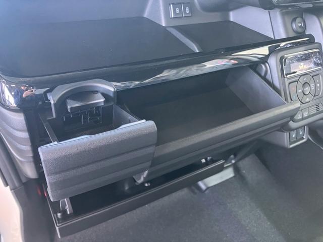 スペーシアカスタム ハイブリッドＸＳターボ　４ＷＤ　届出済未使用車　全方位モニター付９型ナビ　地デジＴＶ　スマホ連携　Ｂｌｕｅｔｏｏｔｈ　ＵＳＢ　追従レーダークルーズ　標識認知機能　レーンアシスト　誤発進抑制　コーナーセンサー　シートヒーター（17枚目）