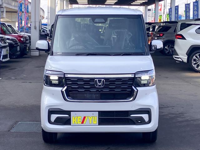 Ｎ－ＢＯＸカスタム ターボ　４ＷＤ　届出済未使用　ターボ　純正８型ナビ　地デジＴＶ　Ｂｌｕｅｔｏｏｔｈ　バックカメラ　両側電動スライドドア　追従クルーズコントロール　シートヒーター　ハーフ革シート　スマートキー　ホンダセンシング（6枚目）
