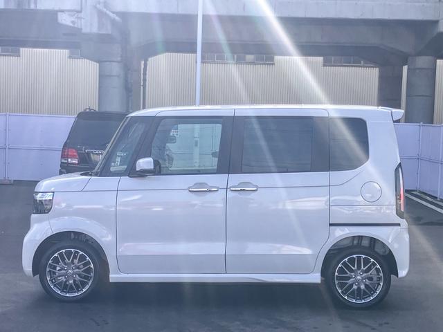 Ｎ－ＢＯＸカスタム ターボ　４ＷＤ　届出済未使用　ターボ　純正８型ナビ　地デジＴＶ　Ｂｌｕｅｔｏｏｔｈ　バックカメラ　両側電動スライドドア　追従クルーズコントロール　シートヒーター　ハーフ革シート　スマートキー　ホンダセンシング（12枚目）