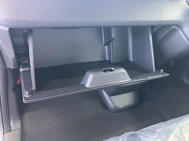 Ｎ－ＢＯＸカスタム ターボ　４ＷＤ　届出済未使用　ターボ　純正８型ナビ　地デジＴＶ　Ｂｌｕｅｔｏｏｔｈ　バックカメラ　両側電動スライドドア　追従クルーズコントロール　シートヒーター　ハーフ革シート　スマートキー　ホンダセンシング（17枚目）