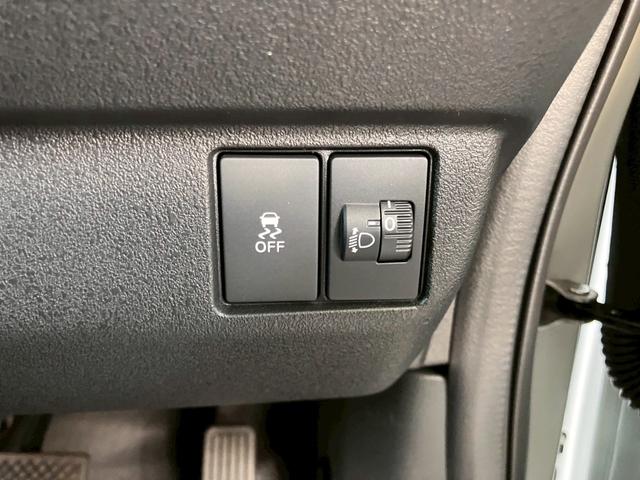 Ｎ－ＢＯＸカスタム ターボ　４ＷＤ　届出済未使用　ターボ　純正８型ナビ　地デジＴＶ　Ｂｌｕｅｔｏｏｔｈ　バックカメラ　両側電動スライドドア　追従クルーズコントロール　シートヒーター　ハーフ革シート　スマートキー　ホンダセンシング（38枚目）