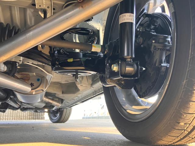 Ｎ－ＢＯＸカスタム ターボ　４ＷＤ　届出済未使用　ターボ　純正８型ナビ　地デジＴＶ　Ｂｌｕｅｔｏｏｔｈ　バックカメラ　両側電動スライドドア　追従クルーズコントロール　シートヒーター　ハーフ革シート　スマートキー　ホンダセンシング（42枚目）
