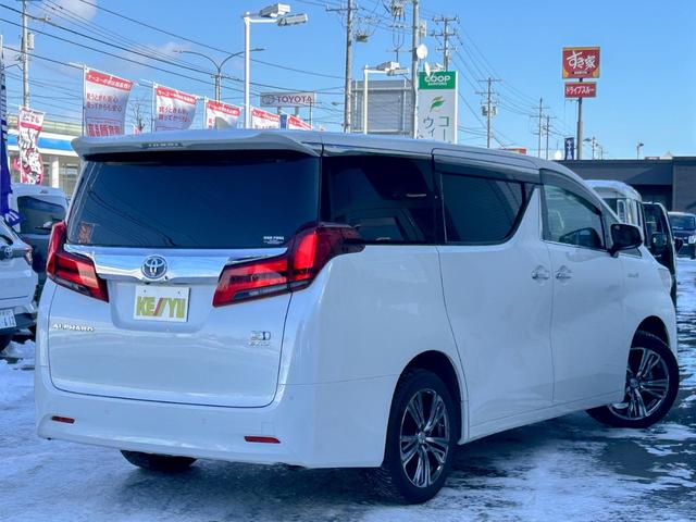アルファードハイブリッド Ｇ　Ｆパッケージ　４ＷＤ　後期型　【純正ディスプレイオーディオ・ナビ付】　Ｂｌｕｅｔｏｏｔｈ　純正後席モニター　スマホ連携　バックカメラ　デジタルインナーミラー　ステアリングヒーター　シートヒーター＆エアコン　禁煙車（9枚目）