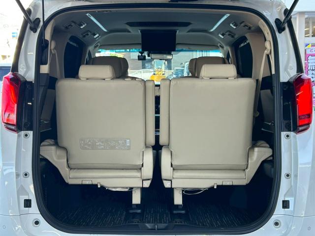 アルファードハイブリッド Ｇ　Ｆパッケージ　４ＷＤ　後期型　【純正ディスプレイオーディオ・ナビ付】　Ｂｌｕｅｔｏｏｔｈ　純正後席モニター　スマホ連携　バックカメラ　デジタルインナーミラー　ステアリングヒーター　シートヒーター＆エアコン　禁煙車（25枚目）