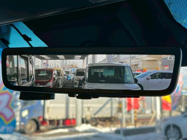 アルファードハイブリッド Ｇ　Ｆパッケージ　４ＷＤ　後期型　【純正ディスプレイオーディオ・ナビ付】　Ｂｌｕｅｔｏｏｔｈ　純正後席モニター　スマホ連携　バックカメラ　デジタルインナーミラー　ステアリングヒーター　シートヒーター＆エアコン　禁煙車（33枚目）