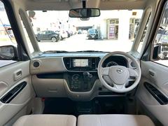 ４ＷＤ　純正７型ナビ　地デジＴＶ　Ｂｌｕｅｔｏｏｔｈ　ＣＤ　ＤＶＤ　アラウンドビューモニター　純正エンジンスターター　片側電動スライド　プッシュスタート　衝突被害軽減装置　アイドリングストップ　禁煙車 3