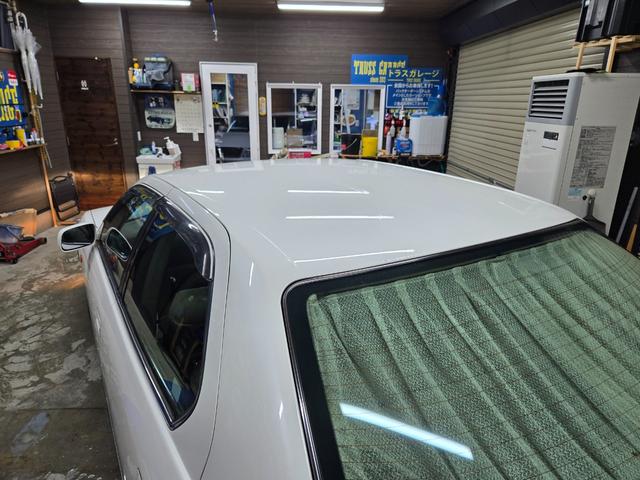 セルシオ Ｃ仕様　・ワンオーナーユーザー買取車・新品エアサスコントローラー・新品夏タイヤ・純正電動カーテン・純正エンジンスターター・純正ドアバイザー・ゴールドエンブレム・本革・パワーシート・オートクルーズ（15枚目）