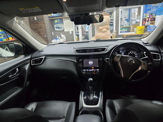 エクストレイル ２０Ｘ　エマージェンシーブレーキパッケージ　・寒冷地・７人乗り・エンジンスターター・アラウンドビューモニター・オートクルーズ・シートヒーター・Ｂｌｕｅｔｏｏｔｈ純正ナビ・アイドルストップ・横滑り防止・フラット・夏／冬タイヤ・距離無制限一年保証（6枚目）