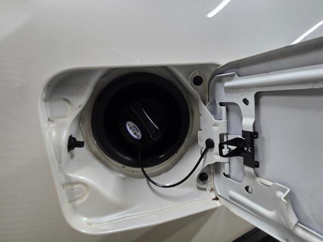 エクストレイル ２０Ｘ　エマージェンシーブレーキパッケージ　・寒冷地・７人乗り・エンジンスターター・アラウンドビューモニター・オートクルーズ・シートヒーター・Ｂｌｕｅｔｏｏｔｈ純正ナビ・アイドルストップ・横滑り防止・フラット・夏／冬タイヤ・距離無制限一年保証（19枚目）