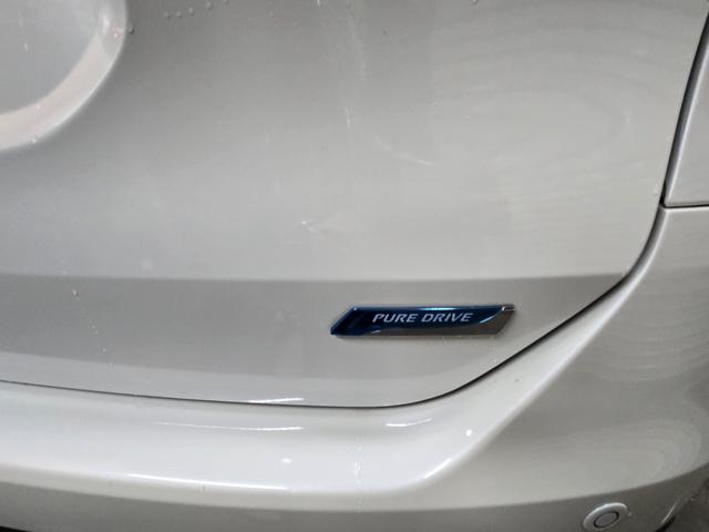 エクストレイル ２０Ｘ　エマージェンシーブレーキパッケージ　・寒冷地・７人乗り・エンジンスターター・アラウンドビューモニター・オートクルーズ・シートヒーター・Ｂｌｕｅｔｏｏｔｈ純正ナビ・アイドルストップ・横滑り防止・フラット・夏／冬タイヤ・距離無制限一年保証（24枚目）