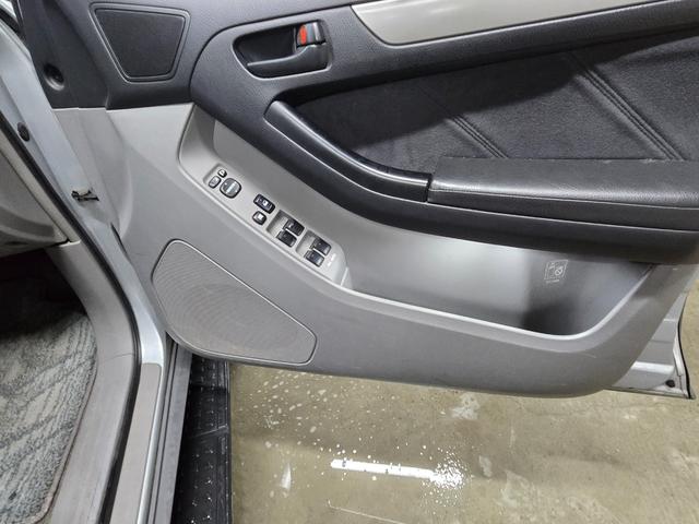 ハイラックスサーフ ＳＳＲ－Ｘ　・ユーザー買取り車・切替４ＷＤ・ガソリン・Ｂｌｕｅｔｏｏｔｈナビ／ＴＶ／バックカメラ・ドラレコ・ＥＴＣ（28枚目）