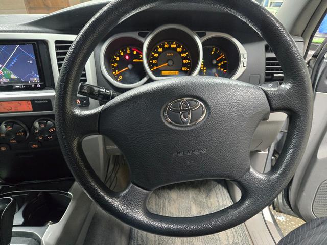 ハイラックスサーフ ＳＳＲ－Ｘ　・ユーザー買取り車・切替４ＷＤ・ガソリン・Ｂｌｕｅｔｏｏｔｈナビ／ＴＶ／バックカメラ・ドラレコ・ＥＴＣ（30枚目）