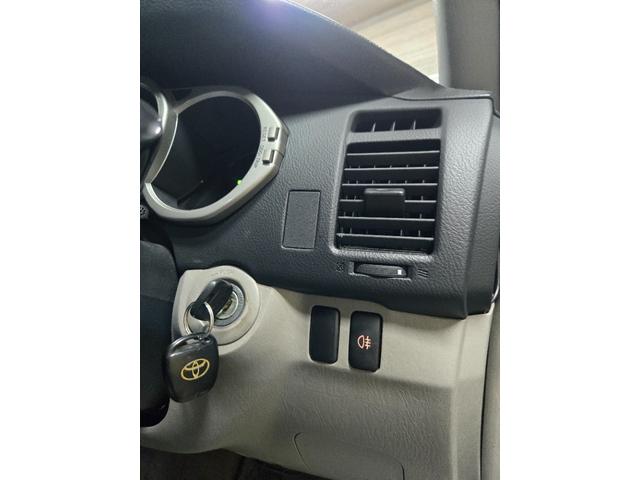 ハイラックスサーフ ＳＳＲ－Ｘ　・ユーザー買取り車・切替４ＷＤ・ガソリン・Ｂｌｕｅｔｏｏｔｈナビ／ＴＶ／バックカメラ・ドラレコ・ＥＴＣ（33枚目）