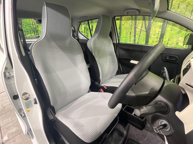 L 4WD 禁煙車 前席シートヒーター アイドリングストップ 純正CDオーディオプレーヤー 横滑り防止機能 盗難防止システム ヘッドライトレベライザー 衝突安全ボディ キーレスエントリー(9枚目)