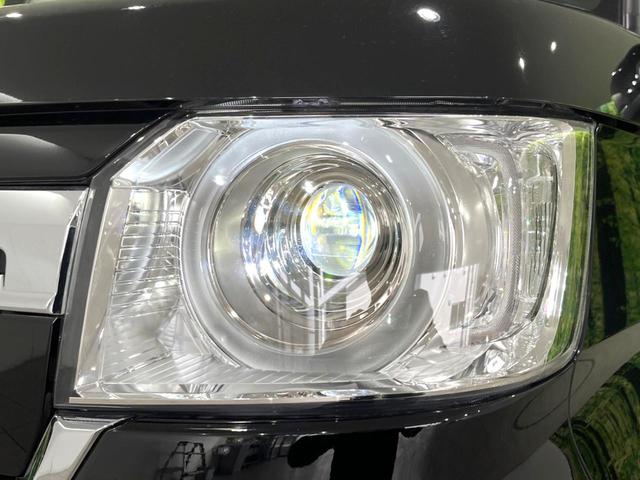 Ｇ　４ＷＤ　衝突軽減装置　禁煙車　レーダークルーズコントロール　ＬＥＤヘッドライト　シートヒーター　スマートキー　横滑り防止装置　車線逸脱警報　アイドリングストップ　オートライト　ステアリングスイッチ(13枚目)