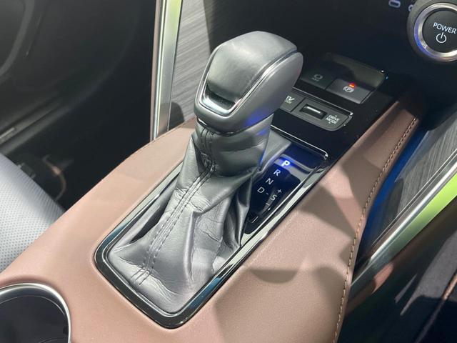 ハリアーハイブリッド Ｚ　レザーパッケージ　４ＷＤ　全周囲カメラ　ＪＢＬサウンド　寒冷地仕様　衝突被害軽減システム　１００Ｖ電源　レーダークルーズ　禁煙車　電動リアゲート　レザーシート　前席シートエアコン　ドラレコ　コーナーセンサー（25枚目）