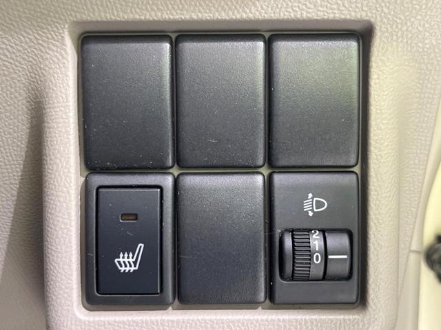 ルークス Ｅ　禁煙車　純正ナビ　バックカメラ　Ｂｌｕｅｔｏｏｔｈ　スマートキー　シートヒーター　ＣＤ再生　地デジ　盗難防止装置　プライバシーガラス　ベンチシート　トラクションコントロール　ヘッドライトレベライザー（6枚目）
