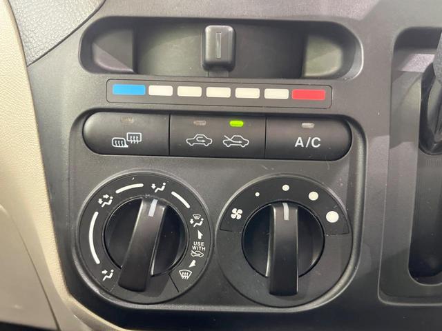 ルークス Ｅ　禁煙車　純正ナビ　バックカメラ　Ｂｌｕｅｔｏｏｔｈ　スマートキー　シートヒーター　ＣＤ再生　地デジ　盗難防止装置　プライバシーガラス　ベンチシート　トラクションコントロール　ヘッドライトレベライザー（7枚目）