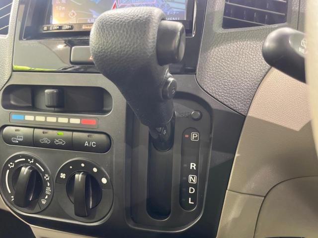 ルークス Ｅ　禁煙車　純正ナビ　バックカメラ　Ｂｌｕｅｔｏｏｔｈ　スマートキー　シートヒーター　ＣＤ再生　地デジ　盗難防止装置　プライバシーガラス　ベンチシート　トラクションコントロール　ヘッドライトレベライザー（24枚目）