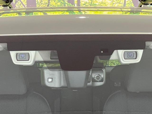 フォレスター アドバンス　サンルーフ　アイサイト　禁煙車　純正ナビ　レーダークルーズ　バックカメラ　ＥＴＣ　Ｂｌｕｅｔｏｏｔｈ　フルセグ　スマートキー　全席シートヒーター　メモリー付きパワーシート　デジタルインナーミラー（4枚目）