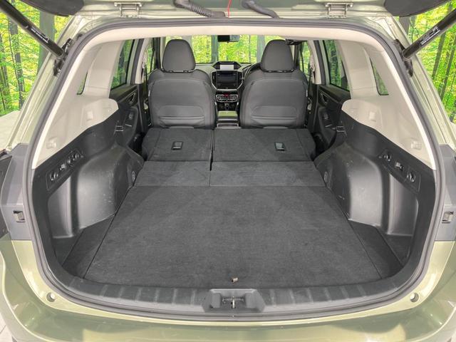 フォレスター アドバンス　サンルーフ　アイサイト　禁煙車　純正ナビ　レーダークルーズ　バックカメラ　ＥＴＣ　Ｂｌｕｅｔｏｏｔｈ　フルセグ　スマートキー　全席シートヒーター　メモリー付きパワーシート　デジタルインナーミラー（11枚目）