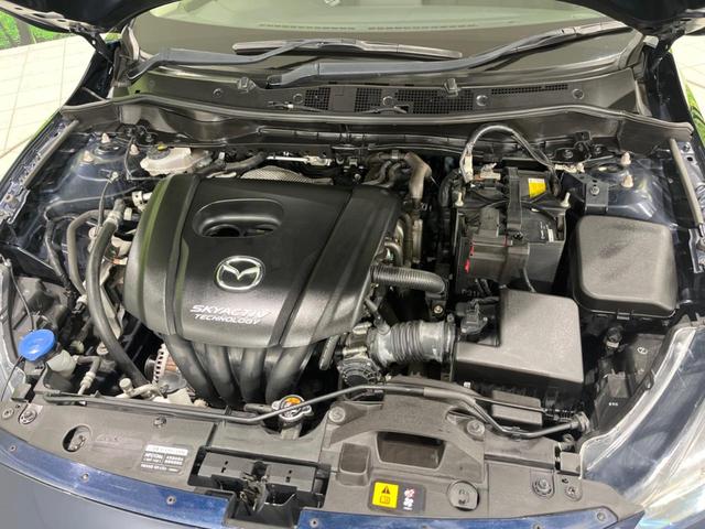 デミオ １３Ｓ　４ＷＤ　純正ＳＤナビ　バックカメラ　禁煙車　スマートキー　ＬＥＤヘッド　オートライト　Ｂｌｕｅｔｏｏｔｈ　ＣＤ　ＤＶＤ再生　地デジ（18枚目）