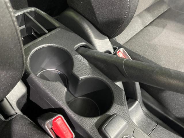 デミオ １３Ｓ　４ＷＤ　純正ＳＤナビ　バックカメラ　禁煙車　スマートキー　ＬＥＤヘッド　オートライト　Ｂｌｕｅｔｏｏｔｈ　ＣＤ　ＤＶＤ再生　地デジ（37枚目）
