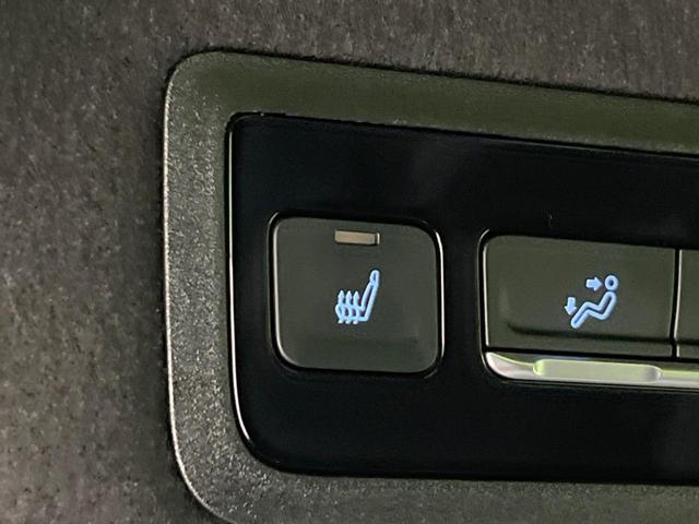 ヴォクシー ハイブリッドＳ－Ｚ　４ＷＤ　純正ディスプレイオーディオ　両側電動ドア　後席モニター　バックカメラ　寒冷地仕様　衝突被害軽減システム　１００Ｖ電源　レーダークルーズ　禁煙車　電動リアゲート　ハーフレザーシート　ドラレコ（31枚目）
