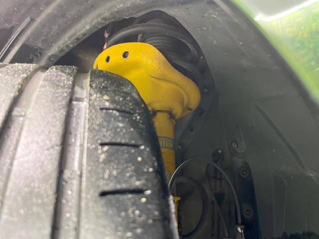 レガシィツーリングワゴン ２．０ＧＴ　ＤＩＴアイサイト　後期Ｄ型　４ＷＤ　ターボ　純正ナビ　レーダークルーズ　ビルシュタインダンパー　バックカメラ　禁煙車　パワーシート　スマートキー　ＥＴＣ　ＨＩＤヘッド　ＥＴＣ　純正１８インチアルミ　ＣＤ　ＤＶＤ再生（21枚目）