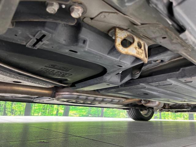 レガシィツーリングワゴン ２．０ＧＴ　ＤＩＴアイサイト　後期Ｄ型　４ＷＤ　ターボ　純正ナビ　レーダークルーズ　ビルシュタインダンパー　バックカメラ　禁煙車　パワーシート　スマートキー　ＥＴＣ　ＨＩＤヘッド　ＥＴＣ　純正１８インチアルミ　ＣＤ　ＤＶＤ再生（23枚目）